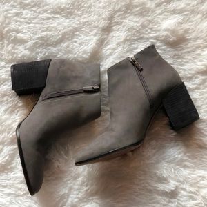 Vince Camuto Ankle Boots Suede
